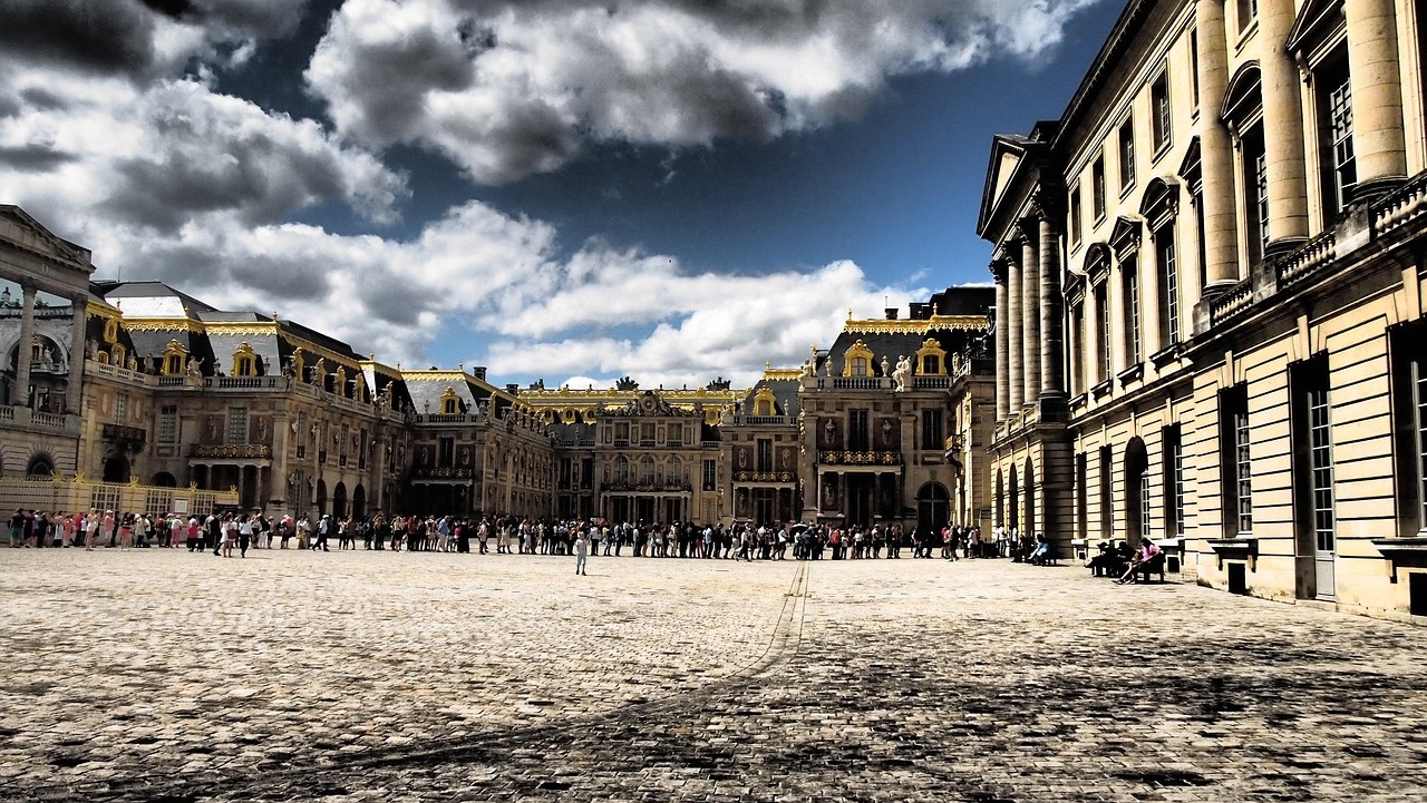 Cour du château de Versailles en France